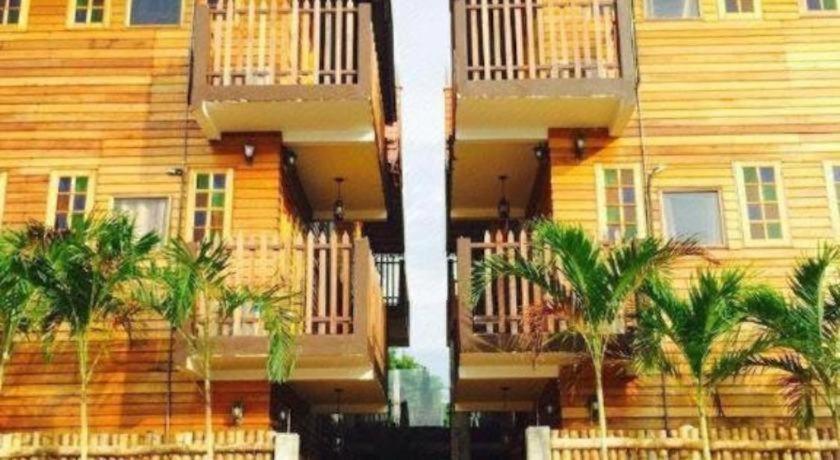 Kampong Pinang Sebatang Hotel 3*