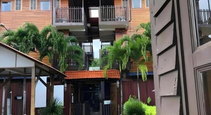 Kampong Pinang Sebatang Hotel Malacca