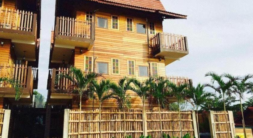 Hotel Kampong Pinang Sebatang 3*