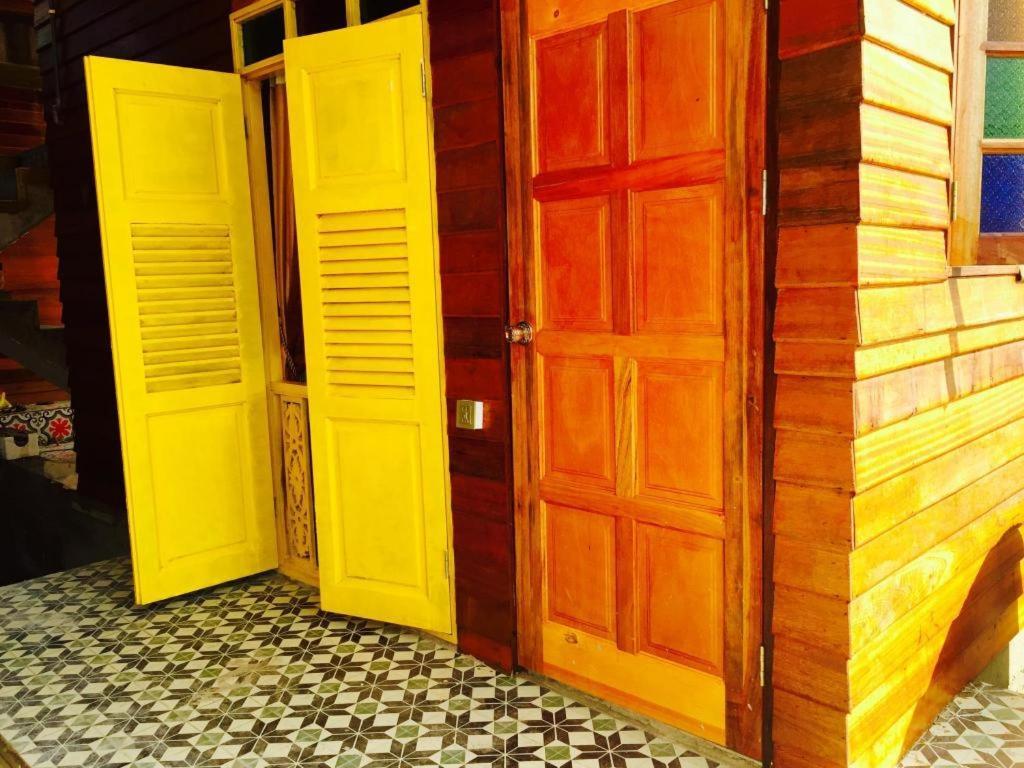 Kampong Pinang Sebatang Hotel